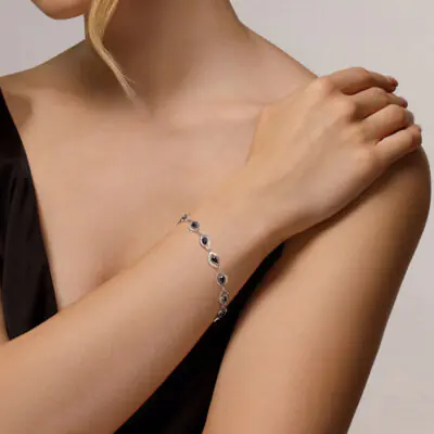 עיצוב ומתיחת זרועות